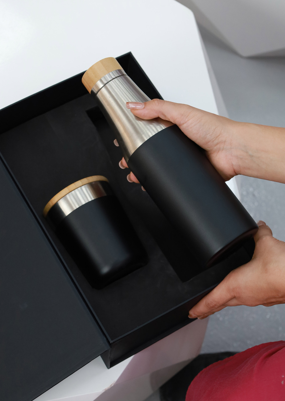 ELARA - Bottle Tumbler Gift Set